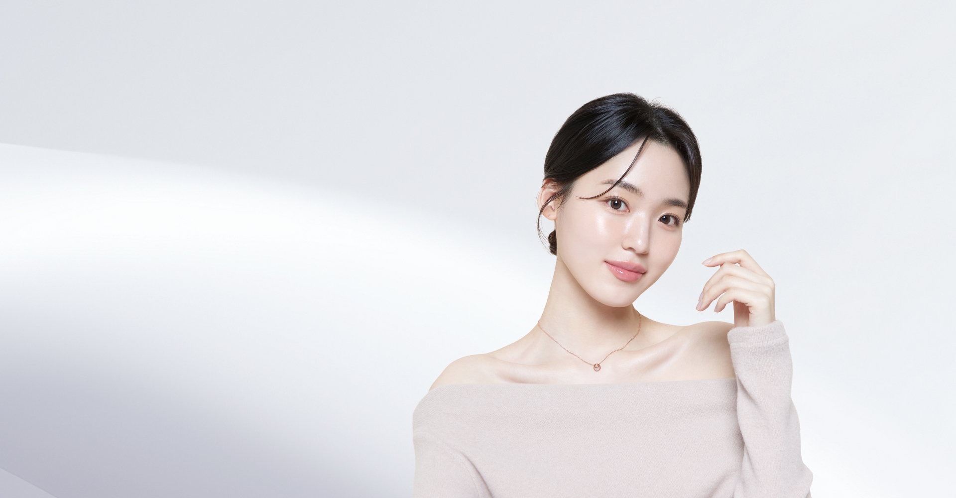 麗安姐 LinearZ 主視覺 - 針對皮膚層客製化設計的拉提